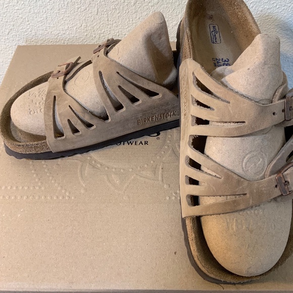 Birkenstock Shoes - Birkenstocks Size 7.5